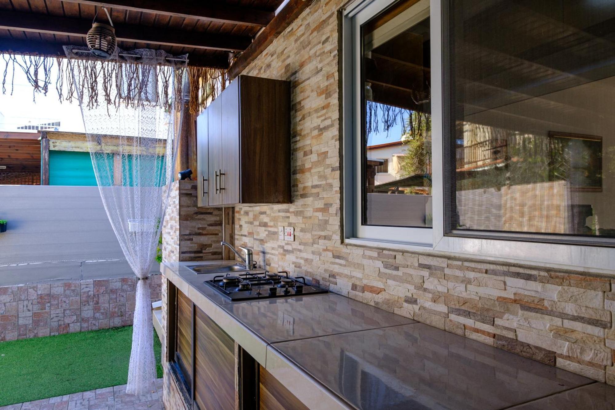Demetris Apartment Meneou Bagian luar foto
