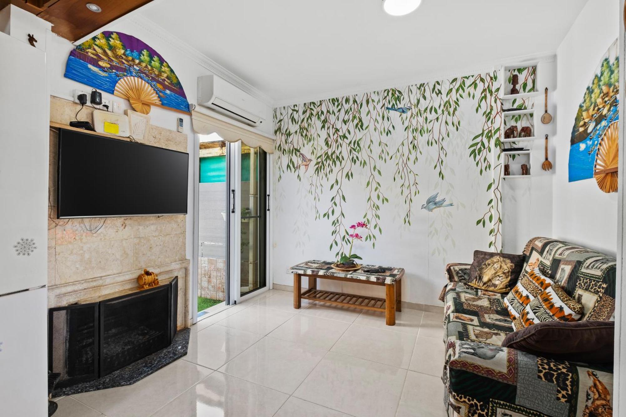 Demetris Apartment Meneou Bagian luar foto