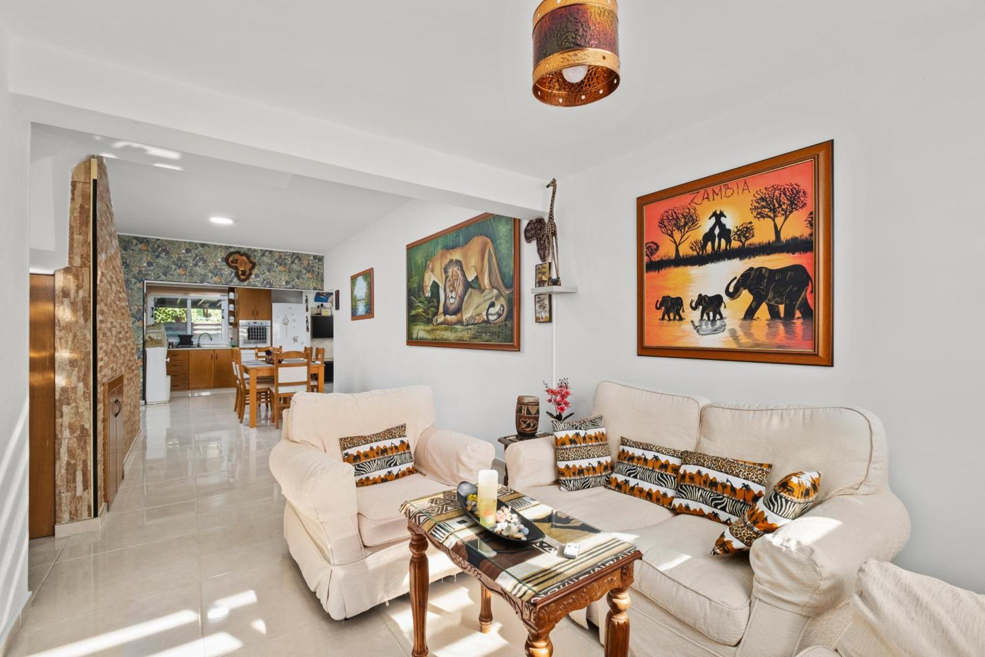 Demetris Apartment Meneou Bagian luar foto
